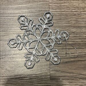 Set of 18: snowflake ornaments